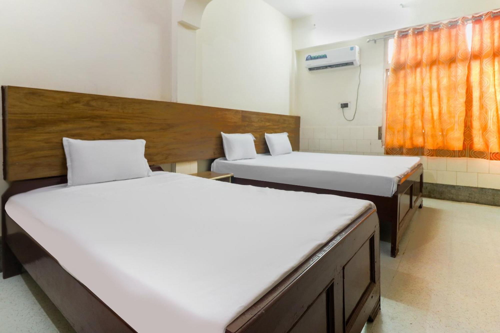 Spot On Hotel Anand Bhawan Alīgarh Dış mekan fotoğraf